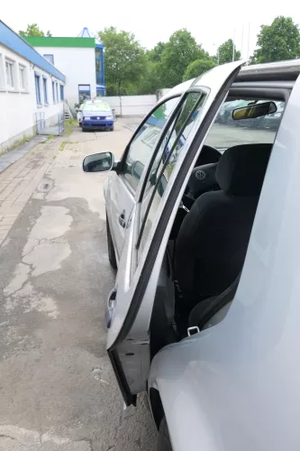 VW Golf 4 Limousine Tür hinten links silber grau LB7Z (KEINkombi) (169292)