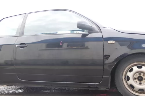 VW Lupo Seat Arosa Tür vorne rechts Beifahrertür schwarz L041 (für elektr.Fenst