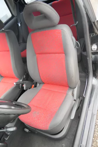 Seat Arosa VW Lupo Sitz vorn links Fahrersitz Höhenverstellung höhenverste rot