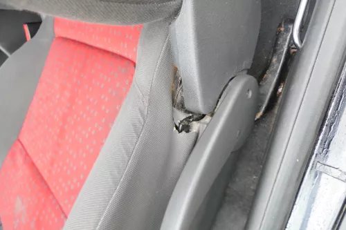 Seat Arosa VW Lupo Sitz vorn links Fahrersitz Höhenverstellung höhenverste rot (169460)