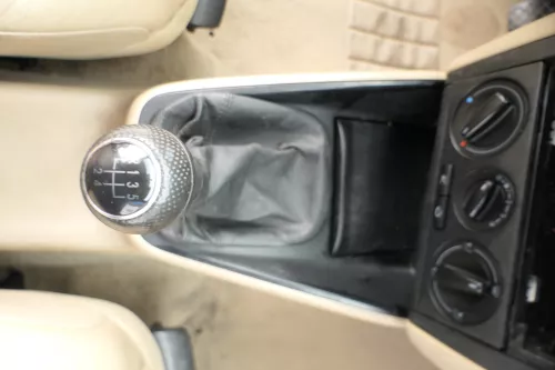 VW Golf 4 Bora Schaltknauf Schaltsack Schaltknüppel schwarz TDI klein (169492)