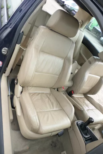 VW Golf 4 Türdichtung Dichtung Tür vorne rechts Beifahrertür 2/3-Türer beige bes