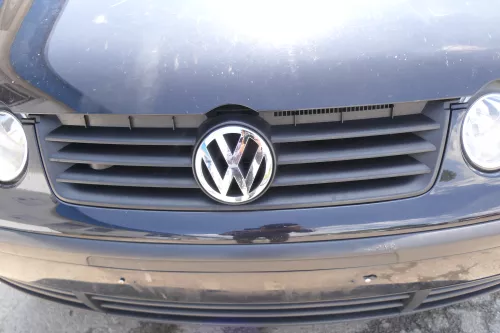 VW Polo 9N Stoßstange Frontstoßstange vorne schwarz LC9Z (169701)