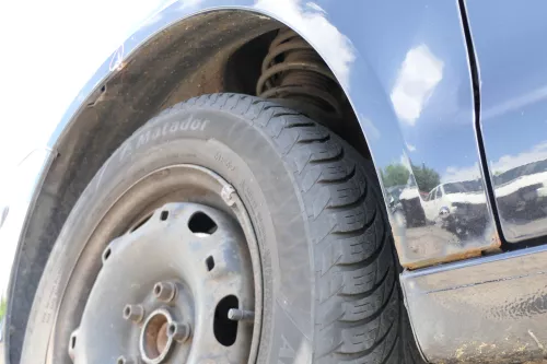 VW Polo 9N Kotflügel vorne links schwarz LC9Z bis ca.Bj.2004 (169703)