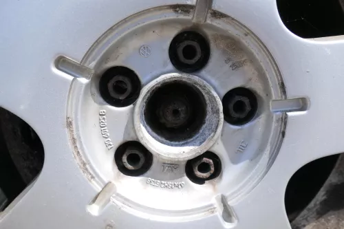 1x Felge Alufelge original VW Golf 4 Bora 6jx15H2 ET38 1J0601025B 195/65 R15  4 (169864)