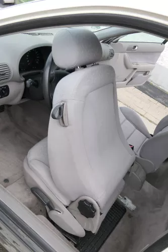 A3 8L Sitz Fahrersitz vorne links 2/3-Türer klappbar höhenverstellbar muschel gr (169982)