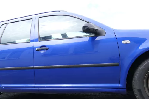 VW Golf 4 Bora Tür vorne rechts Beifahrertür 4/5-Türer+Kombi Variant blau LW5Z