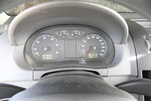 VW Polo 9N Tacho Tachometer Kombiinstrument 199.000km 6Q0920800P 1,2 47kw 40kw