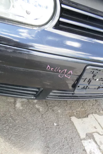 VW Golf 4 1J Stoßstange vorne Stoßfänger vorn schwarz LC9Z Frontstoßstange (170136)