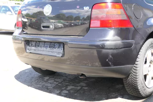 VW Golf 4 Limousine Stoßstange hinten Heckstoßstange Stoßfänger schwarz LC9Z (170141)