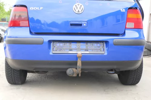 VW Golf 4 Limousine Stoßstange hinten Heckstoßstange Stoßfänger blau LW5Z