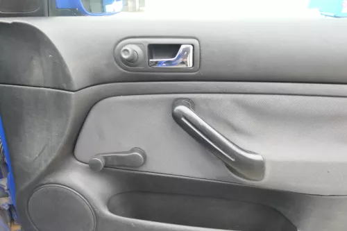 4x VW Golf 4 Limousine Türverkleidung Verkleidung Tür vorne hinten links rechts  (170185)