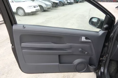 VW Fox 5Z Türverkleidung Verkleidung Tür vorne links schwarz 5Z3867013 (170203)