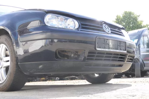 VW Golf 4 1J Stoßstange vorne Stoßfänger vorn schwarz LC9Z Frontstoßstange (170362)