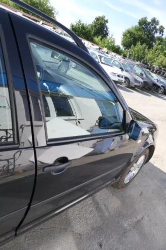 Golf 4 Bora Tür vorne rechts Beifahrertür 4/5-Türer Kombi Variant schwarz LC9Z (170363)