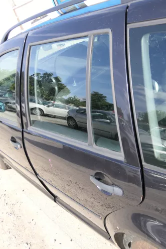 VW Golf 4 Bora Tür hinten links nur Kombi / Variant schwarz LC9Z (170367)