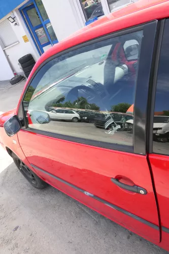VW Lupo Seat Arosa Tür vorne links Fahrertür rot LP3G (mechanischer Fenster (170466)