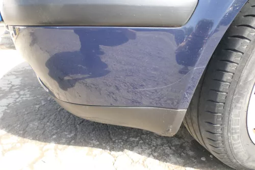 VW Golf 4 Stoßstange vorne Stoßfänger vorn vorne blau LA5G (170506)