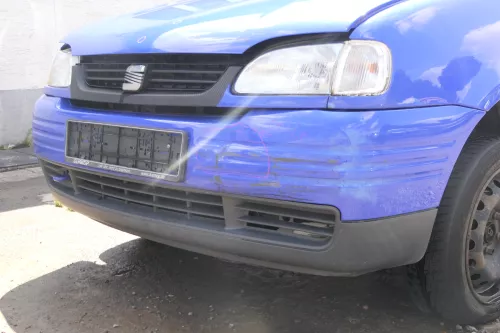 Seat Arosa 6H Stoßstange vorne vorn Frontsttoßstange blau LS5J (170562)