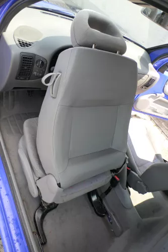 Seat Arosa VW Lupo Sitz vorn links Fahrersitz Höhenverstellung höhenverste grau (170569)