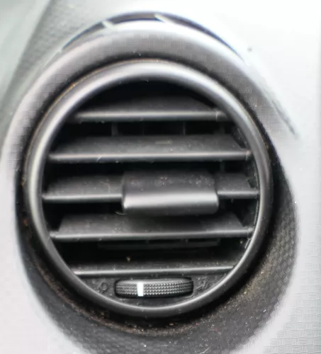 Altea 5P Lüftungsdüse Düse Lüftung rechts o. links Armaturenbrett persiaschwarz