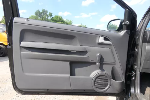 VW Fox 5Z Türverkleidung Verkleidung Tür vorne links schwarz 5Z3867013