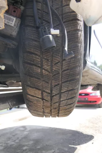 4x Polo 6R 9N Ibiza Felgen 185/60 R14 T Winterreifen M+S 6jx15 ET38 Reifen 4-6mm (170923)