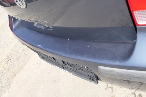 VW Golf 4 Limousine Stoßstange hinten Heckstoßstange Stoßfänger grau LC7V (171129)