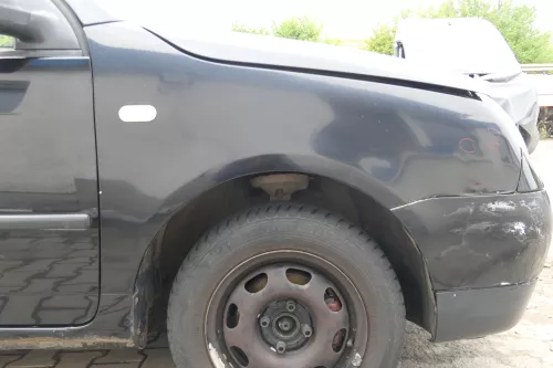 VW Lupo Kotflügel vorne rechts schwarz L041