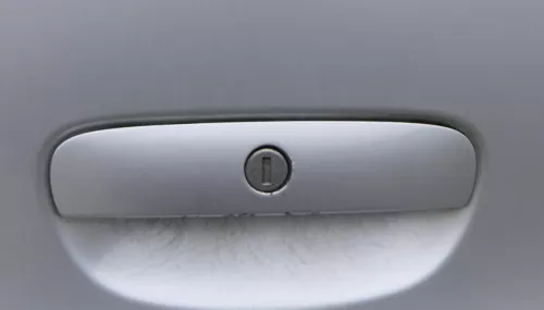 VW Polo 9N 9N3 Griff Heckkklappe Heckklappengriff silber grau LA7R