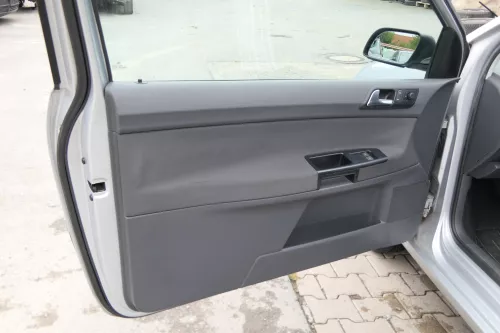1x VW Polo 9N Türverkleidung Verkleidung Tür vorne links 2/3-Türer Fahrertür (171159)