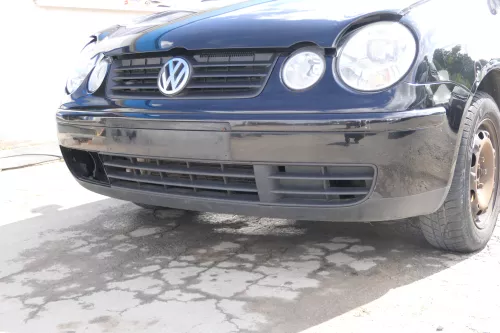 VW Polo 9N Stoßstange Frontstoßstange vorne schwarz L041 + Grill (171182)