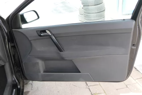 1x VW Polo 9N Türverkleidung Verkleidung Tür vorne rechts 2/3-Türer Beifahrertür (171193)