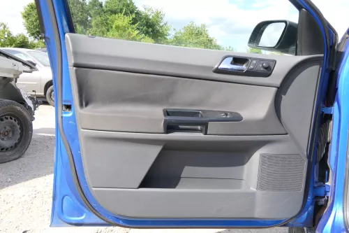 1x VW Polo 9N 9N3 Türverkleidung Verkleidung Tür vorne links  4/5-Türer dunkel