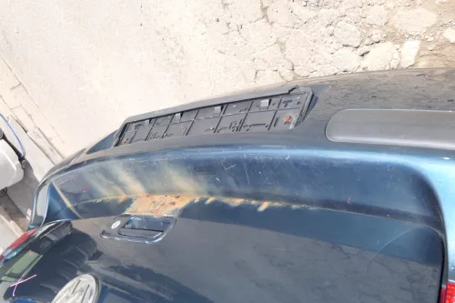 VW Golf 4 Limousine Stoßstange hinten Heckstoßstange Stoßfänger grün LC6X (171223)