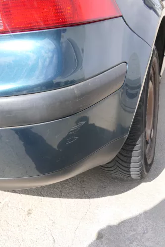 VW Golf 4 Limousine Stoßstange hinten Heckstoßstange Stoßfänger grün LC6X (171223)