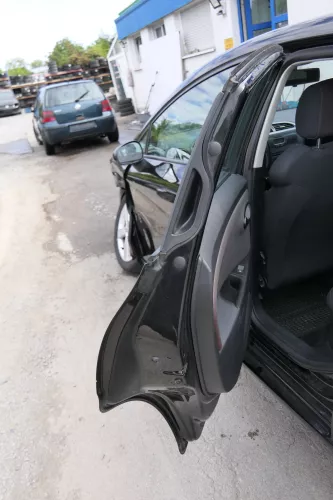 Seat Leon 1P Tür hinten links schwarz LC9Z metallic - ohne Anbauteile (171313)