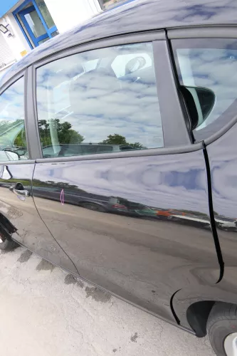 Seat Leon 1P Tür hinten links schwarz LC9Z metallic - ohne Anbauteile (171313)