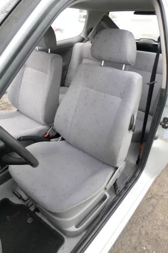 VW Polo 6N 6N2 Seat Ibiza 6K Golf 3 Sitz vorne links Fahrersitz 2/3-Türer grau