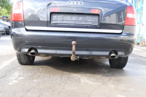 A6 4B Kombi Avant Stoßstange hinten Heckstoßstange schwarz LZ9W Facelift + PDC