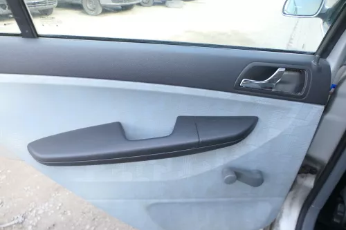 4 x Skoda Fabia 6Y Stufenheck Türverkleidung Verkleidung Tür vorn vorne links re (171569)