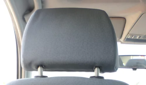 Skoda Fabia 6Y Kopfstütze vorne vorn rechts oder links bläulich 6Y0881921A (171575)