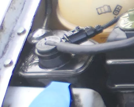 VW Golf Octavia Aktivkohlefilter Aktivhohlebehälter 1J0201801F Druckventil runde