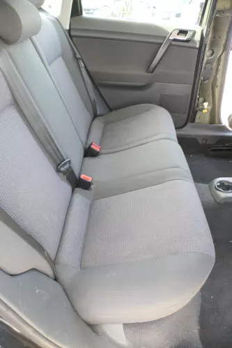 VW Polo 9N 9N3 Sitz Rückbank Sitzfläche Sitze 3 Punkt Gurt hinten mit Kopfstütze (171833)