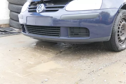 VW Golf 5 1K V Stoßstange vorne Frontoßstange Stoßfänger blau LA5G (171915)