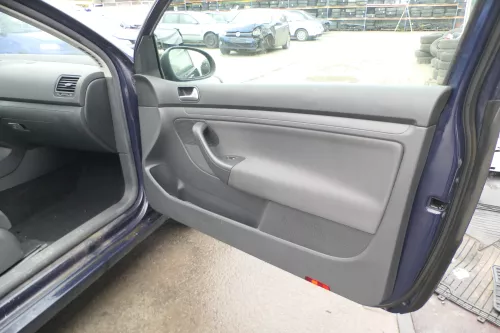 1x VW Golf 5 2/3-Türer Türverkleidung Verkleidung Tür vorne rechts (171919)