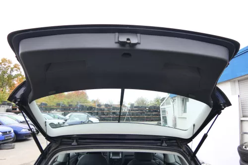 VW Golf 5 V Heckklappe hinten Kofferraumklappe mit Scheibe blau LA5G (171923)