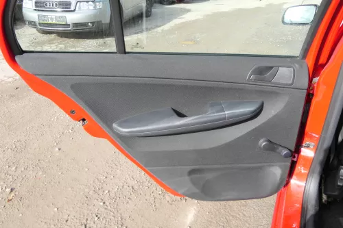 1 x Skoda Fabia 6Y Türverkleidung Verkleidung Tür hinten links schwarz onyx (171953)