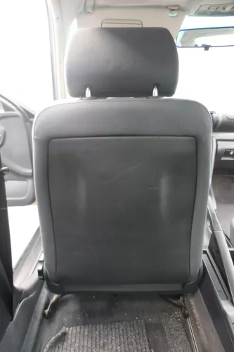 Audi A4 B5 Sitz Fahrersitz vorne links höhenverstellbar  (172003)