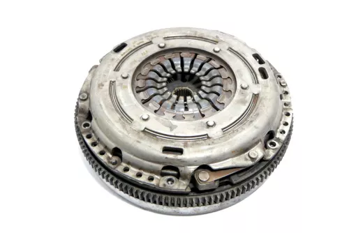 VW Golf 7 5G Zweimassenschwungrad Kupplung 1,6 TDI CRKB Allrad 4-Motion